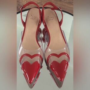 Red Pointed Kitten Heels 👠 NWOT